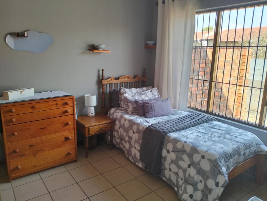 3 Bedroom Property for Sale in Langenhovenpark Free State